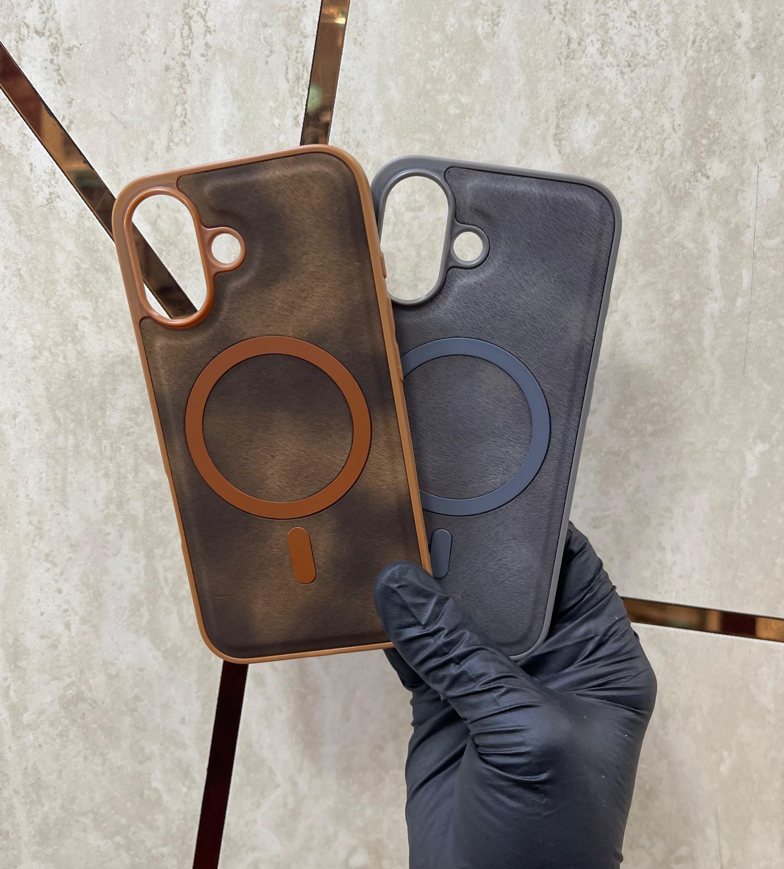 LMC-1 LEATHER MAGSAFE PHONE CASE