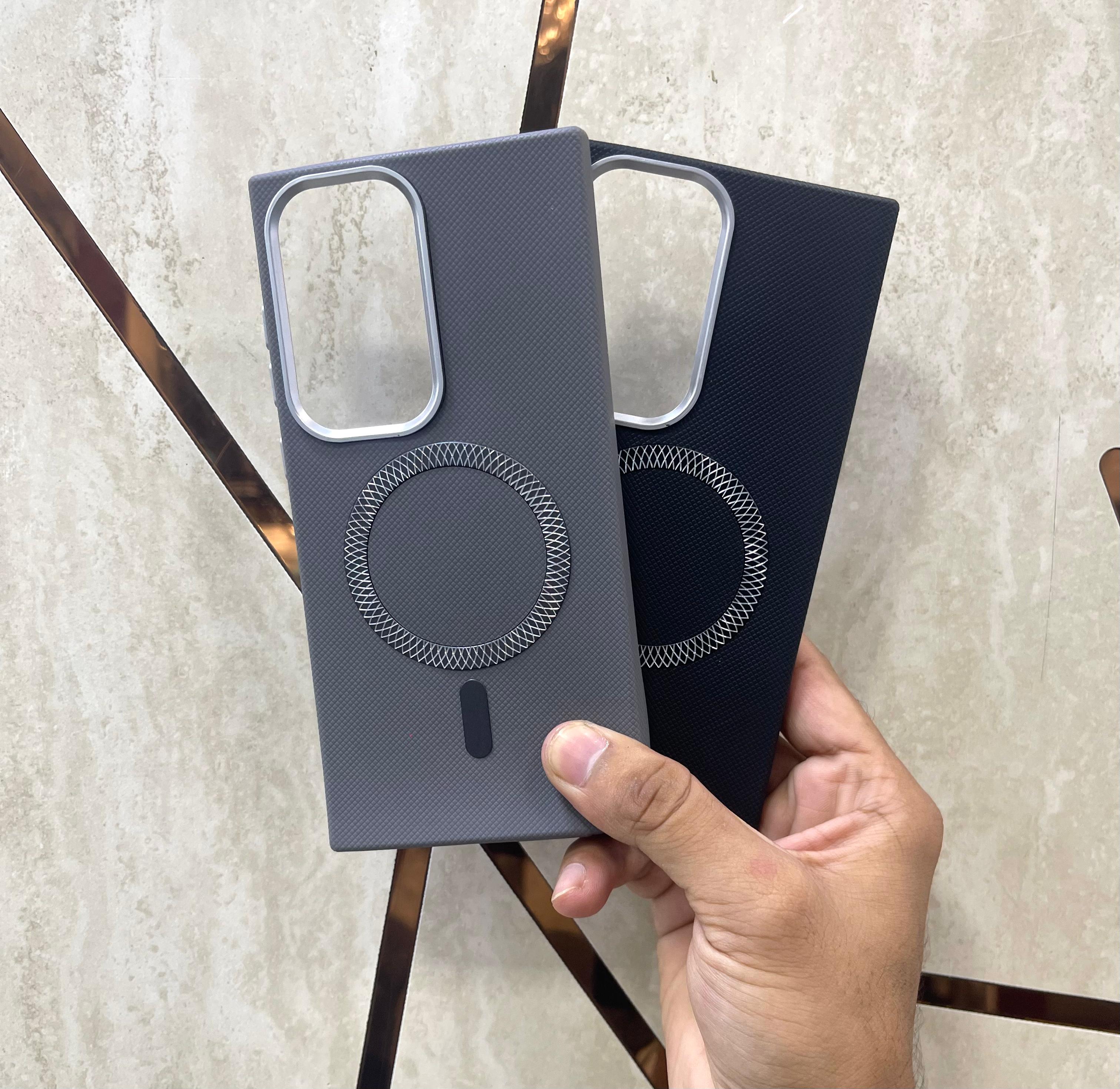 VMC-1 SILICON MAGSAFE CASE